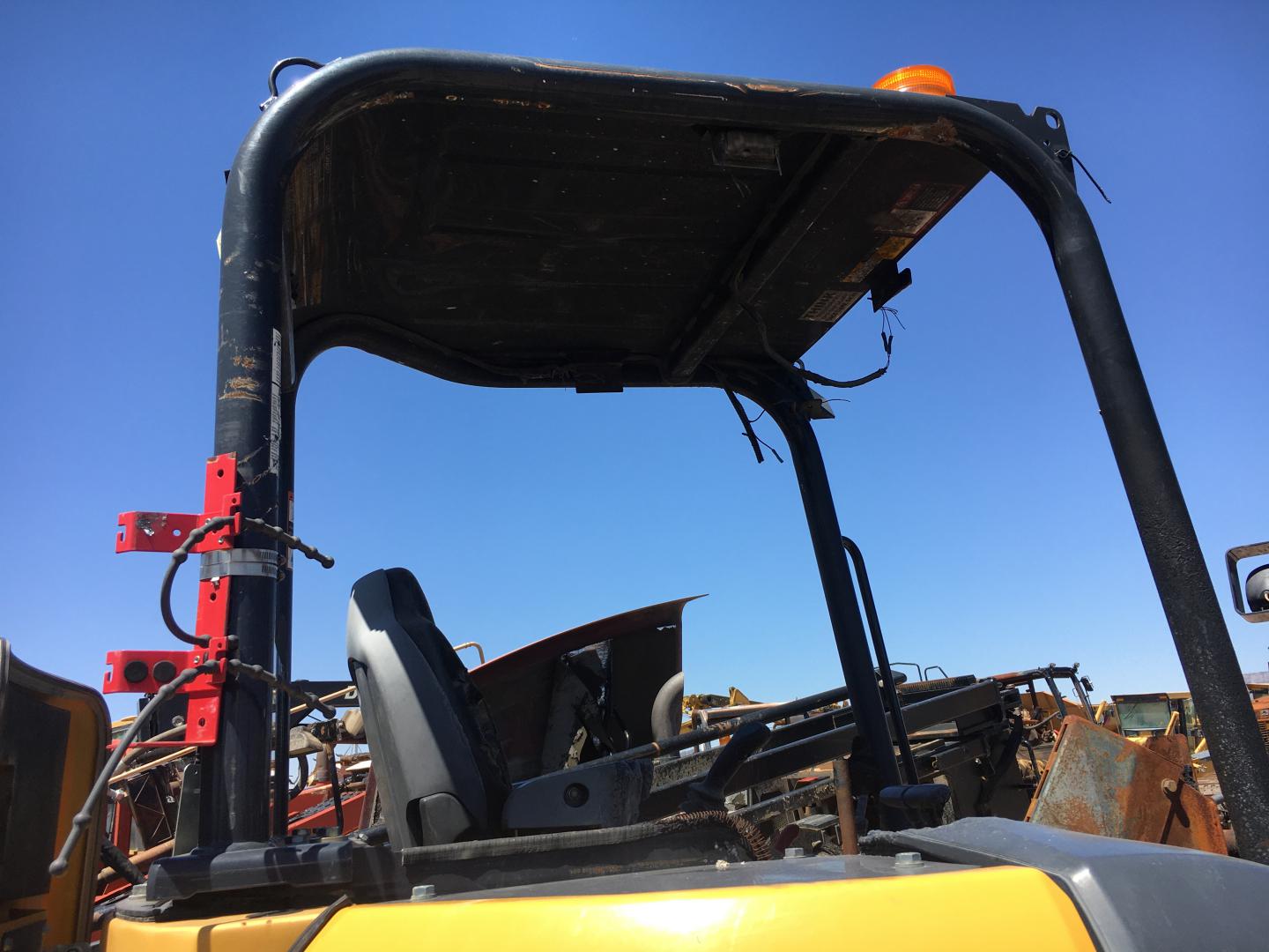 ./imagenes/INVOICE/2019/16378/MINIEXCAVADORA JOHN DEERE 35G PARA PARTES (11).JPG